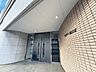 エントランス：「エントランス」マンションのエントランスなど共有部分は、清掃が行き届いており、キレイな状態です。管理体制がしっかりしているからこそ。