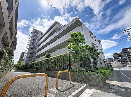 「駅チカ物件」毎日の暮らしにゆとりができる「総武中央線 西船橋駅」駅徒歩6分。毎日の通勤・通学にも便利な立地です。