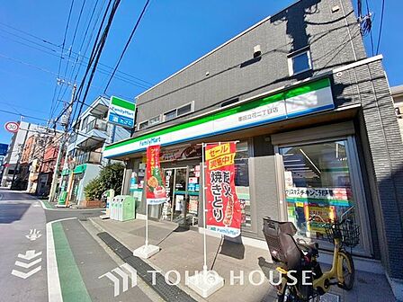 徒歩6分。ファミリーマート墨田立花二丁目店 440m