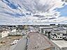 その他：「眺望」穏やかな街並みを一望しながら、爽やかな風と柔らかく降り注ぐ陽光を感じて頂けます。