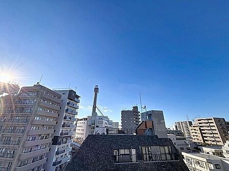 「眺望」心地よい風を感じながら、青空を眺め一息つくことのできる住空間です。