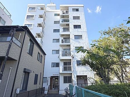 「〜駅チカは宝〜」「門前仲町駅」徒歩3分。2駅3路線線利用可能で、利便性に優れた住環境。