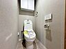 トイレ：「リフォーム済・トイレ」トイレ関係の設備も一新されています。もちろん温水洗浄機能付き便座です。