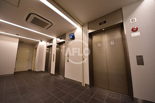 画像21:クロスレジデンス大阪新町　エレベーター