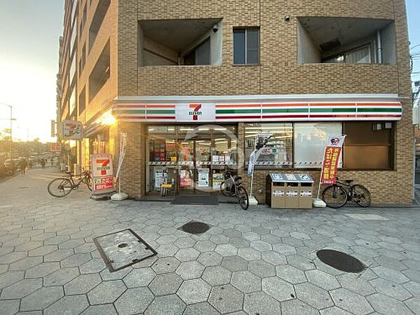 画像29:【コンビニエンスストア】セブンイレブン 大阪新町4丁目店まで130ｍ