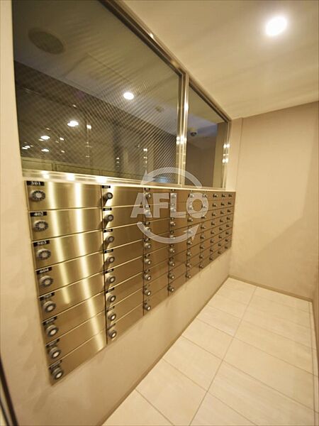 プレミストタワー大阪新町ローレルコート