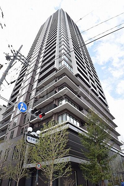 ブランズタワーウェリス心斎橋NORTH ｜大阪府大阪市中央区東心斎橋1丁目(賃貸マンション2LDK・18階・62.08㎡)の写真 その1