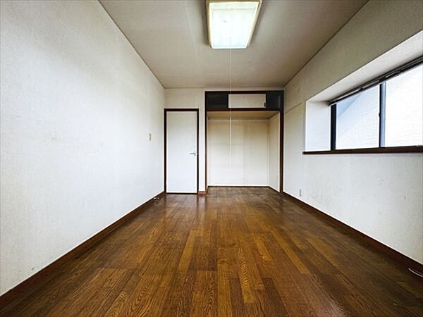 洋室を拡大表示