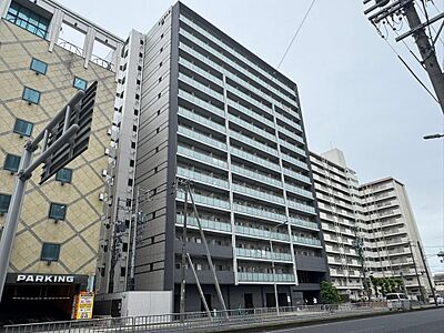 外観：賃料月額：61000円 共益費：7000円年間予定賃料収入：816000円表面利回り：4.29％