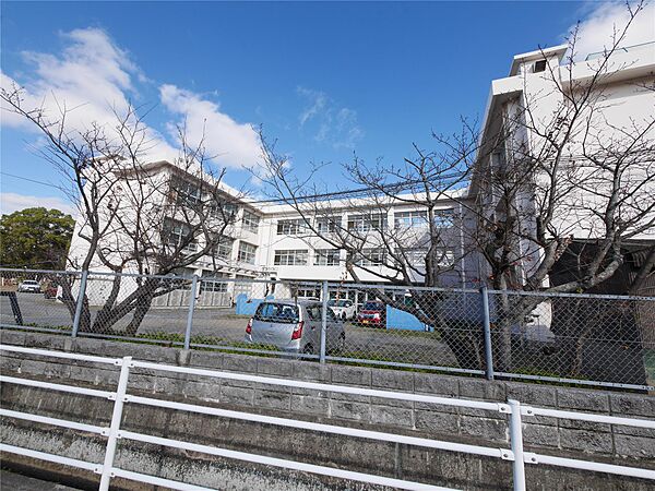 画像15:行橋南小学校(1、220m)