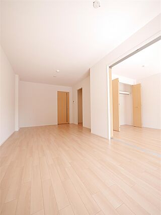 ブローテ・M_内装_3