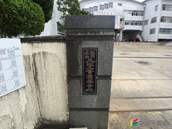 画像24:福岡県立三池工業高等学校 正門