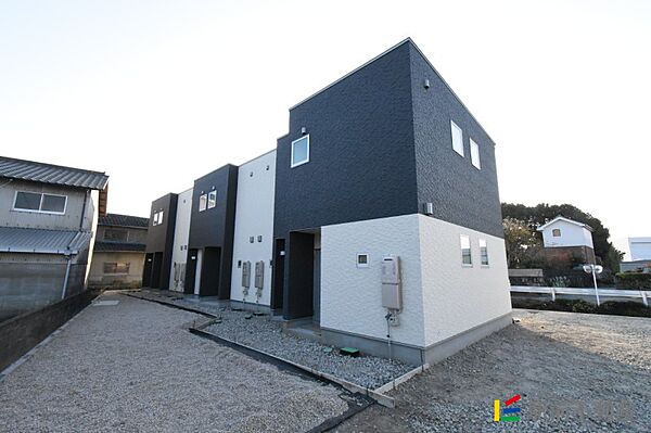 メゾングレイス真木町