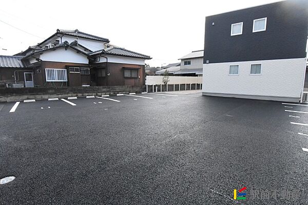 メゾングレイス真木町