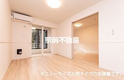 ヴィア　ラッテアVI 102 1階1LDKのリビング/ダイニング