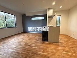 クロノスライハ 203 2階1LDKのリビング/ダイニング