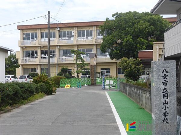 画像5:岡山小学校 