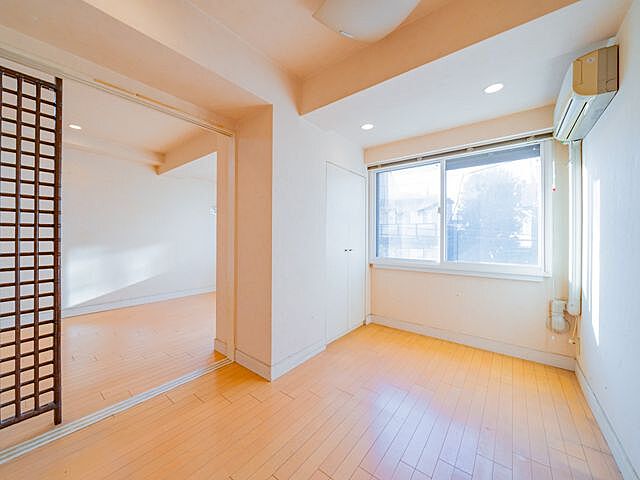 洋室 三光坂ホームズ 2階/-