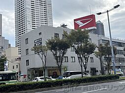大阪ダイハツ販売本社 徒歩11分。 820m