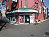 周辺：ファミリーマート 藤原春日町店 徒歩13分。 1030m