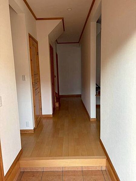 玄関を拡大表示