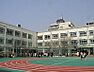 周辺：新宿区立落合第二小学校（319m）