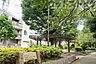 周辺：練馬区立 神明ふれあい緑地 徒歩5分。 400m