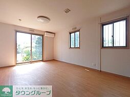 ラペルラ 102 1階2LDKのリビング/ダイニング