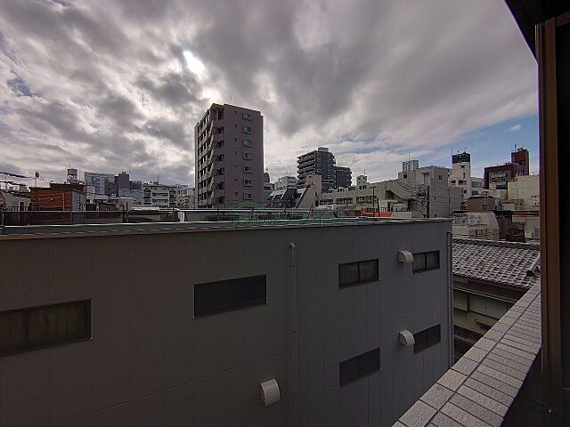 バルコニー