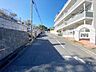 外観：【南面バルコニー】モニター付きインターホン♪南面バルコニー♪小学校・スーパーまで徒歩10分圏内♪