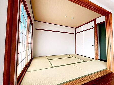 和室の現状です。お客様が泊まりに来た時にはゲストルームとしても活用できるフレキシブルなスペースです。