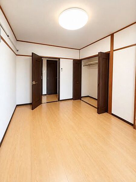 洋室を拡大表示