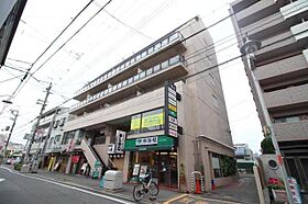 サンライフ服部  ｜ 大阪府豊中市服部豊町１丁目（賃貸マンション3LDK・4階・65.25㎡） その1