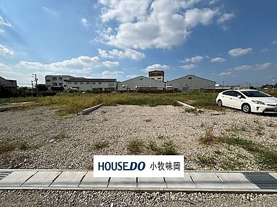 外観:完成後の購入では遅いかも?!実は!新築物件の2件に1件が完成前の状態で売れています!“あなた”にとって理想の物件は、“みんな”にとっても理想の物件かもしれません!一番良い場所を最初に選びましょう! 外観:完成後の購入では遅いかも?!実は!新築物件の2件に1件が完成前の状態で売れています!“あなた”にとって理想の物件は、“みんな”にとっても理想の物件かもしれません!一番良い場所を最初に選びましょう!