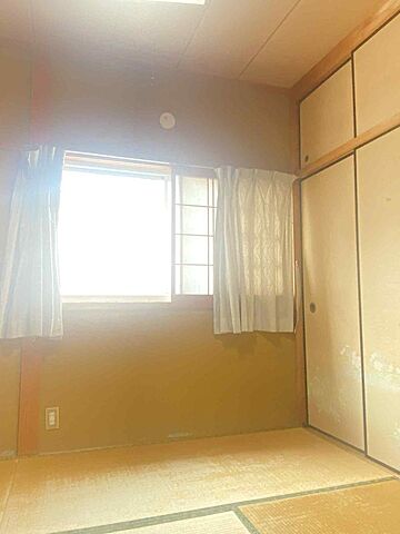 室内 和歌山市田尻532-2