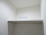 トイレ：トイレ棚