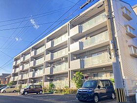 ラフィーネ牧 402 ｜ 大分県大分市新栄町13番27号（賃貸マンション3LDK・4階・72.90㎡） その1