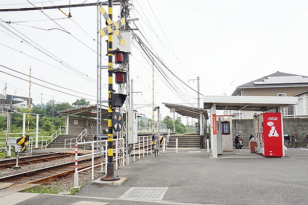 画像13:西衣山駅