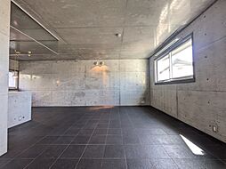 ａｍｂｉｔｉｏｎＫ2 V2 号室 2階2LDKのリビング/ダイニング