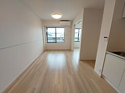 アーバンヒルズ1 202 号室 2階1LDKのリビング/ダイニング