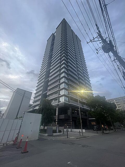 7 / 27