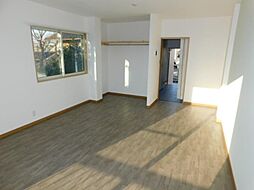 コンフィーフラット 202 2階1Kのリビング/ダイニング