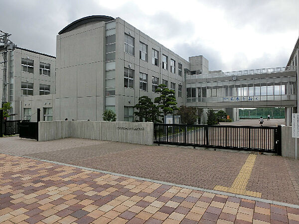 静岡県立浜松大平台高校（471m）