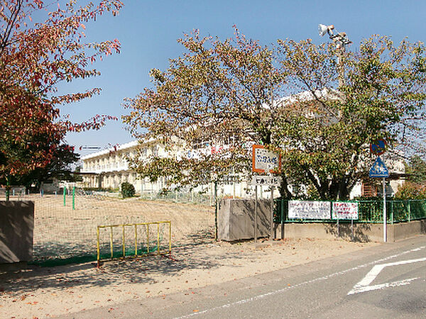 画像18:浜松市立新原小学校（772m）
