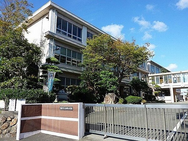 画像16:浜松市立白脇小学校まで700m