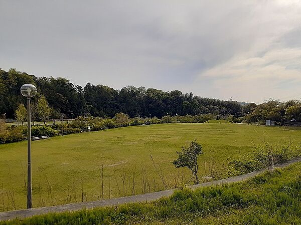 画像20:花川運動公園まで1100m