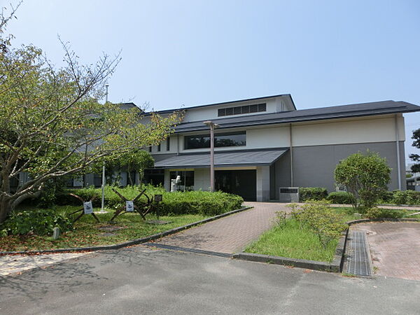 画像18:浜松市立舞阪図書館（2243m）