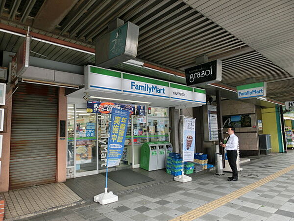 画像15:ファミリーマート 浜松伝馬町店（71m）