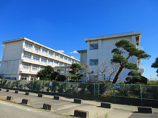 浜松市立北浜東部中学校（1735m）