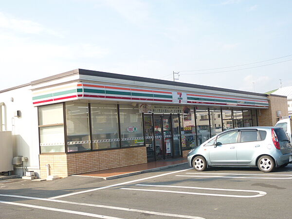 セブンイレブン 森町中川店（776m）